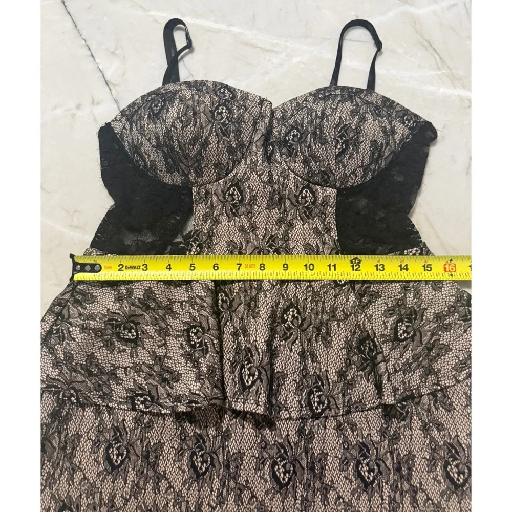 Bebe Black Floral Lace Peplum Mini Dress Sweetheart Neck Cutout Back Sz Large